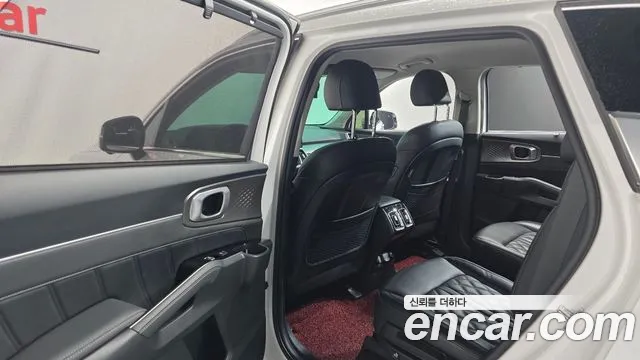 Kia Sorento 2021 — фото 17