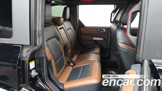 Ford Bronco 2022 — фото 12