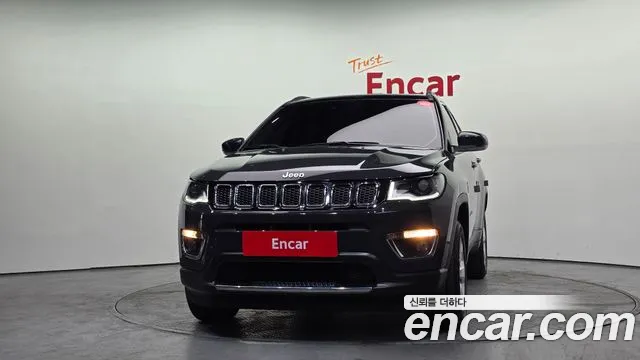 Jeep Compass 2018 — фото 3