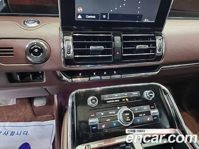 Lincoln Navigator 2019 — фото 10