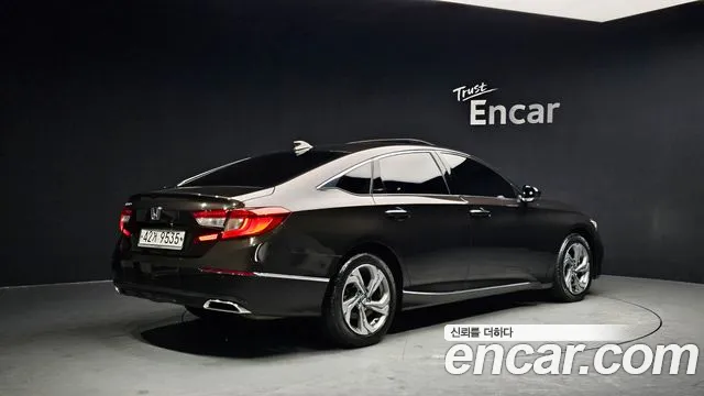 Honda Accord 2018 — фото 2