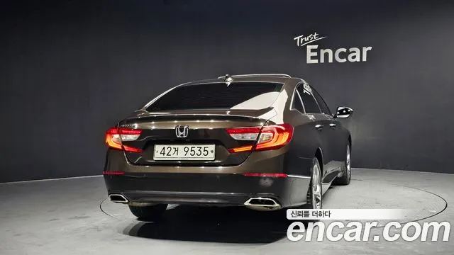 Honda Accord 2018 — фото 4