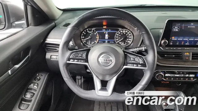 Nissan Altima 2019 — фото 13