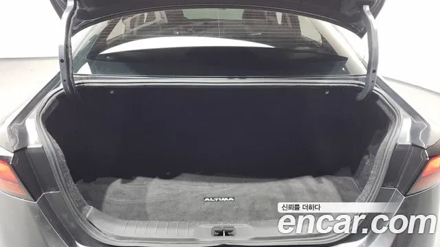 Nissan Altima 2019 — фото 20