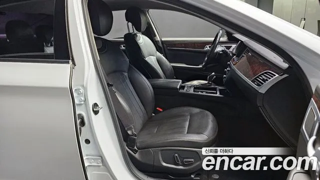 Hyundai Genesis 2016 — фото 10