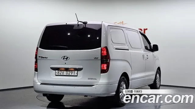 Hyundai Starex 2020 — фото 2