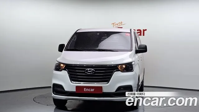 Hyundai Starex 2020 — фото 3