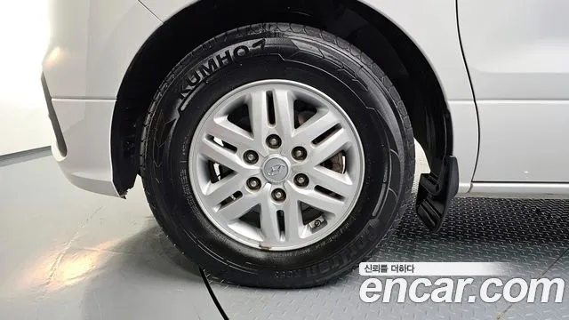 Hyundai Starex 2020 — фото 5