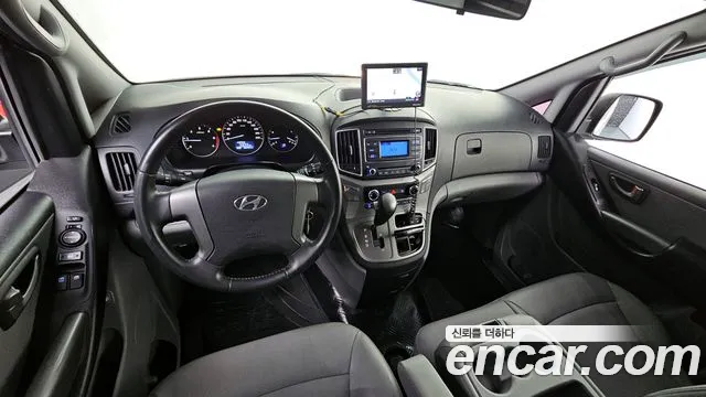 Hyundai Starex 2020 — фото 7