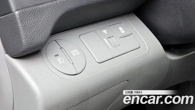 Hyundai Starex 2020 — фото 16