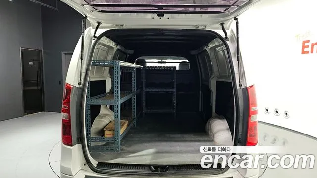 Hyundai Starex 2020 — фото 20