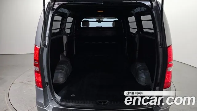 Hyundai Starex 2019 — фото 19