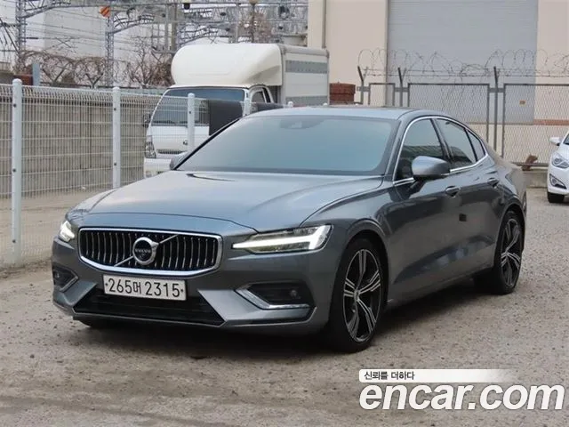 Volvo S60 2020 — фото 2