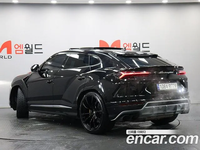 Lamborghini Urus 2021 — фото 3