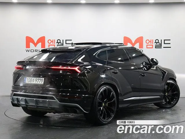 Lamborghini Urus 2021 — фото 4