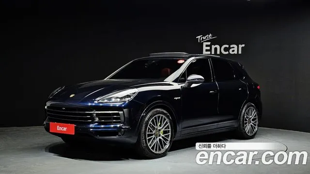 Porsche Cayenne 2020 — фото 1