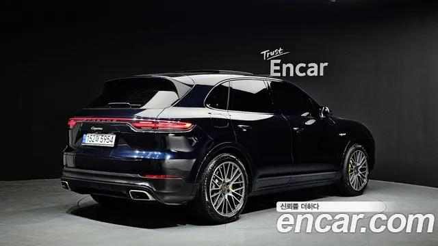 Porsche Cayenne 2020 — фото 2