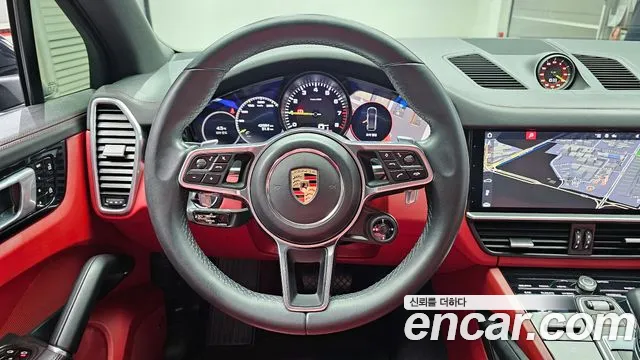 Porsche Cayenne 2020 — фото 13