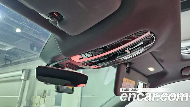 Porsche Cayenne 2020 — фото 16