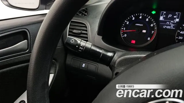 Hyundai Accent 2017 — фото 18