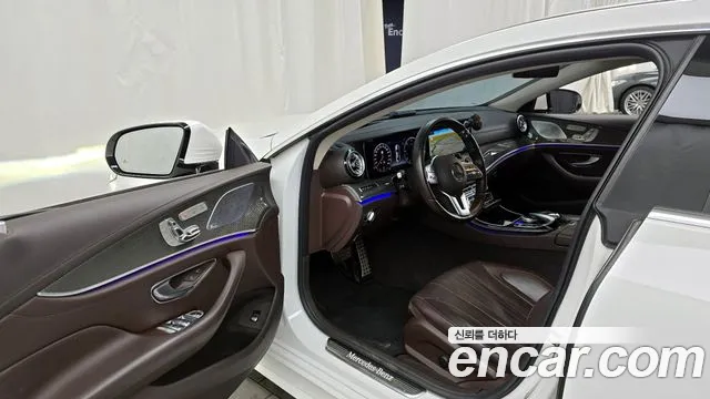 Mercedes-Benz CLS-Class 2019 — фото 10