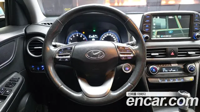 Hyundai Kona 2018 — фото 13