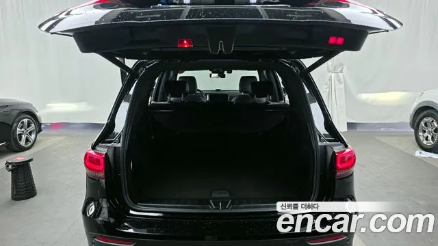 Mercedes-Benz GLB-Class 2021 — фото 20