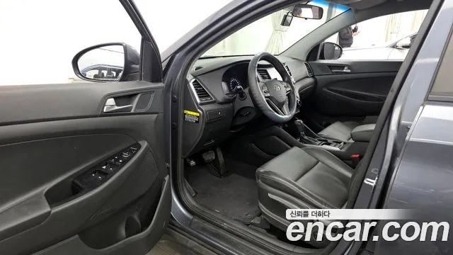 Hyundai Tucson 2018 — фото 10