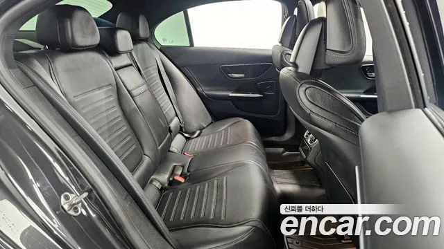 Mercedes-Benz C-Class 2022 — фото 12