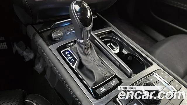 Hyundai Genesis 2015 — фото 9