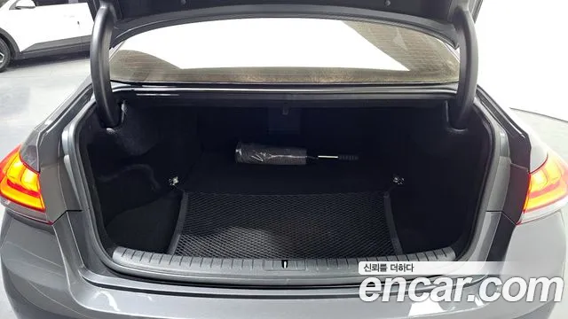 Hyundai Genesis 2015 — фото 20