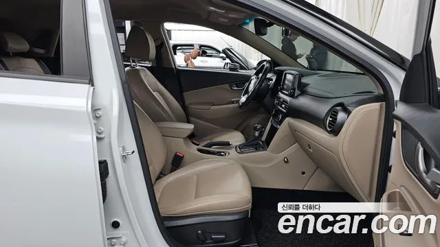 Hyundai Kona 2018 — фото 11