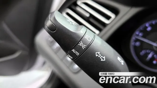 Hyundai AVANTE 2020 — фото 19