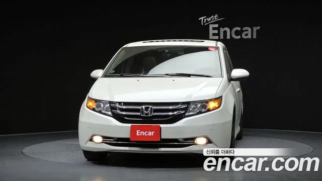 Honda Odyssey 2015 — фото 3