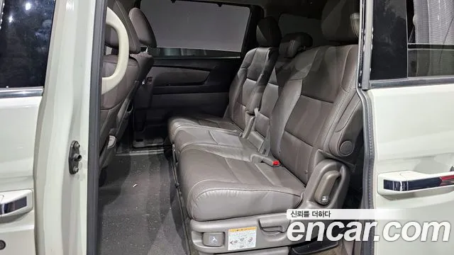Honda Odyssey 2015 — фото 12