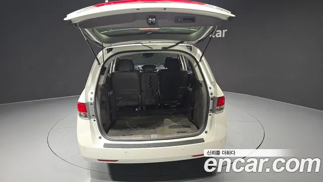 Honda Odyssey 2015 — фото 20