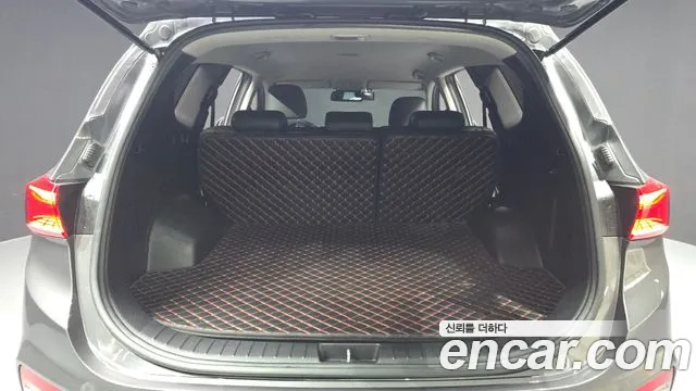 Hyundai Santafe 2019 — фото 20