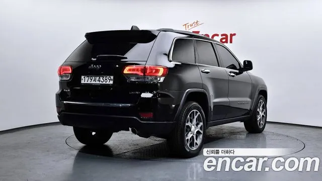 Jeep Cherokee 2019 — фото 2