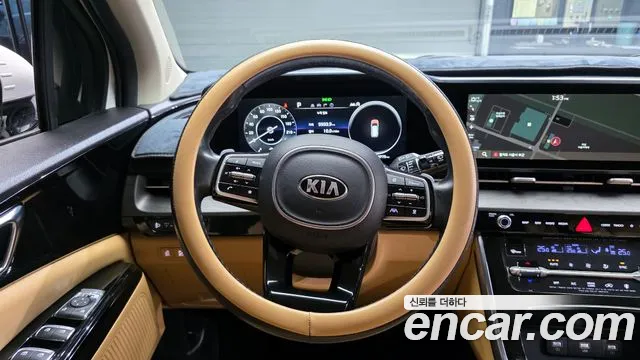 Kia Canival 2021 — фото 13