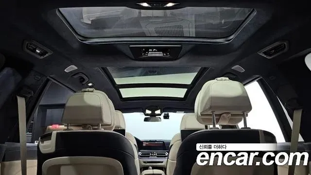 BMW X7 2021 — фото 18
