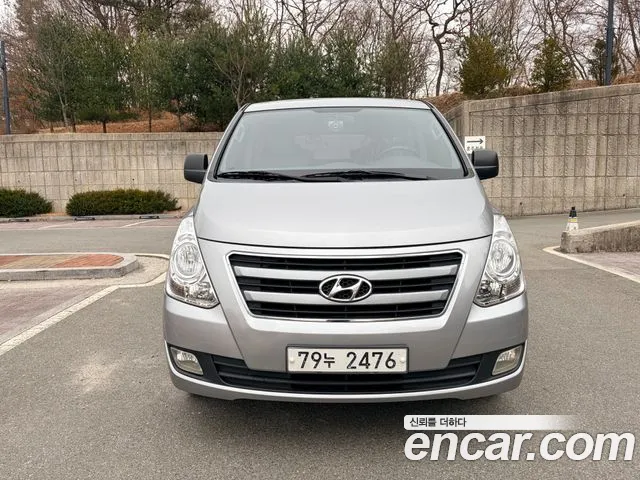 Hyundai Starex 2017 — фото 3