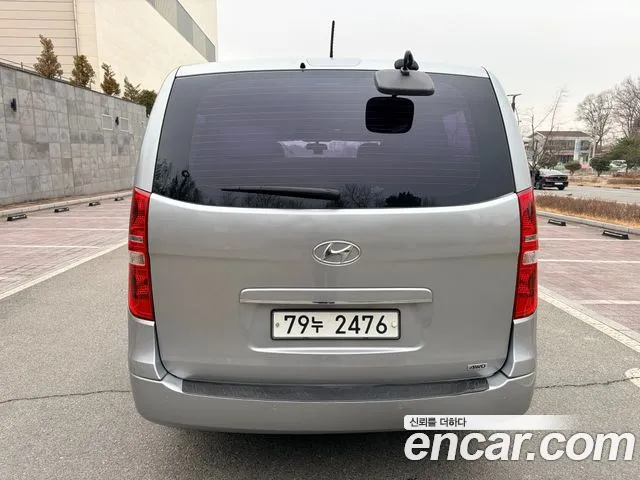 Hyundai Starex 2017 — фото 4