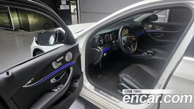 Mercedes-Benz E-Class 2020 — фото 10
