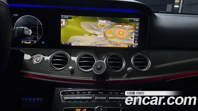Mercedes-Benz E-Class 2020 — фото 15