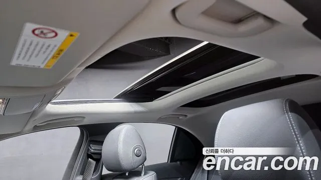 Mercedes-Benz E-Class 2020 — фото 18