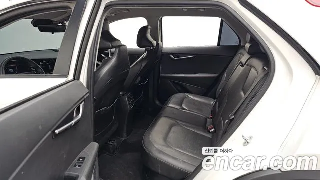 Kia Niro 2022 — фото 11