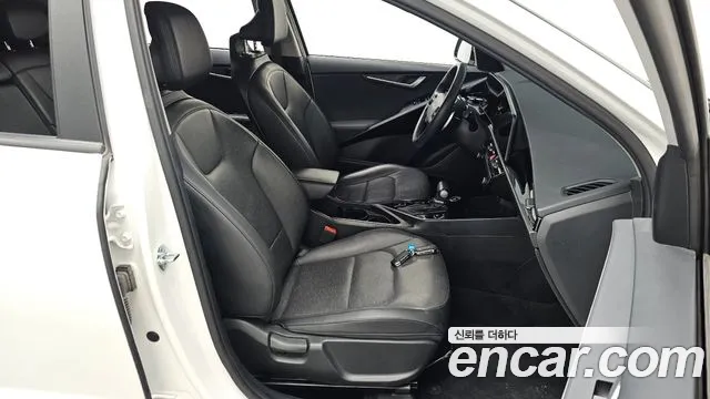 Kia Niro 2022 — фото 12