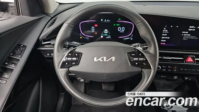 Kia Niro 2022 — фото 13