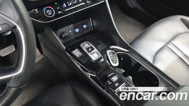 Hyundai Sonata 2021 — фото 9