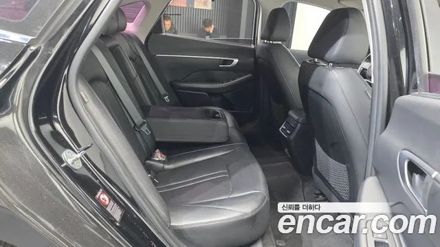 Hyundai Sonata 2021 — фото 12